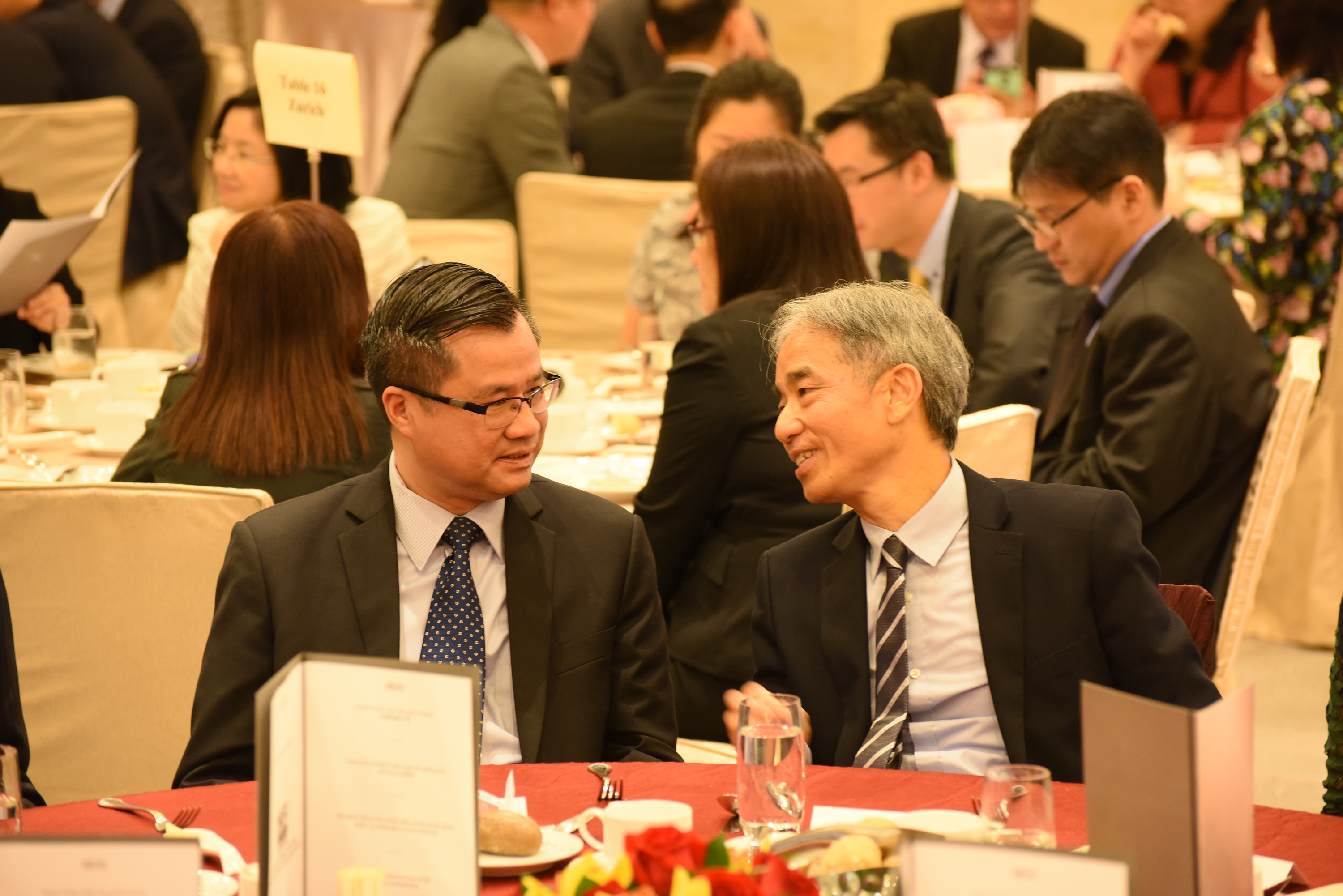 Lunch Talk by IIA Chairman Dr Moses Cheng - “Insurance in new economy: scaling new heights with IIA”